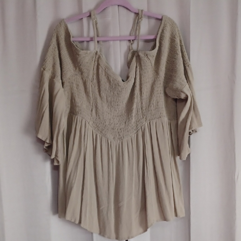 Torrid Babydoll Crinkle Gauze Smocked Cold Shoulder Top Bell Sleeves Stretch 5X